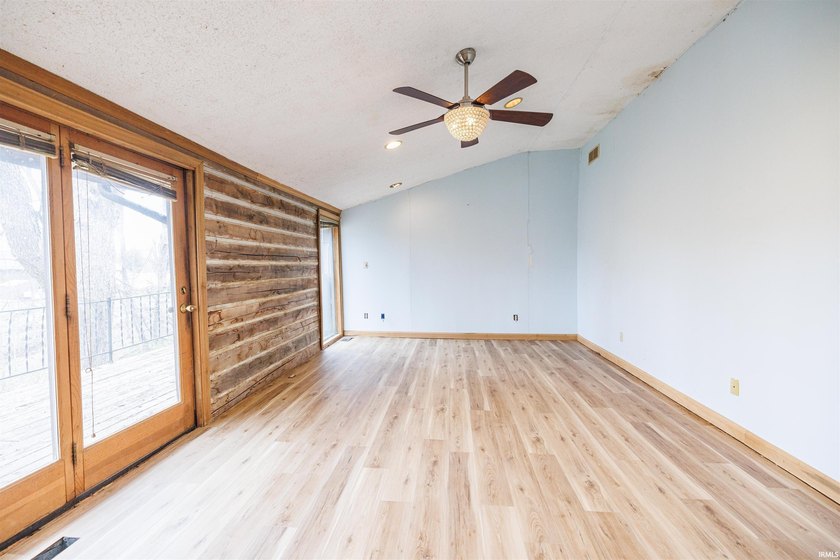 A 5.5 ACRE PARCEL IN SE BLOOMINGTON IS IMPOSSIBLE TO FIND, BUT - photo 11