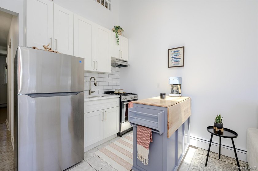Welcome to a rare opportunity to own a pristine one bedroom in - photo 6