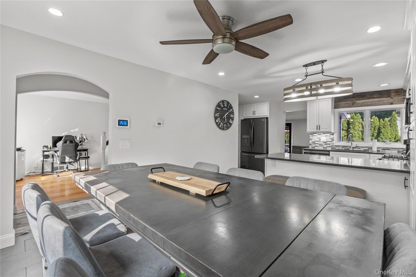 Welcome home to this beautifully maintained Colonial located in - photo 4
