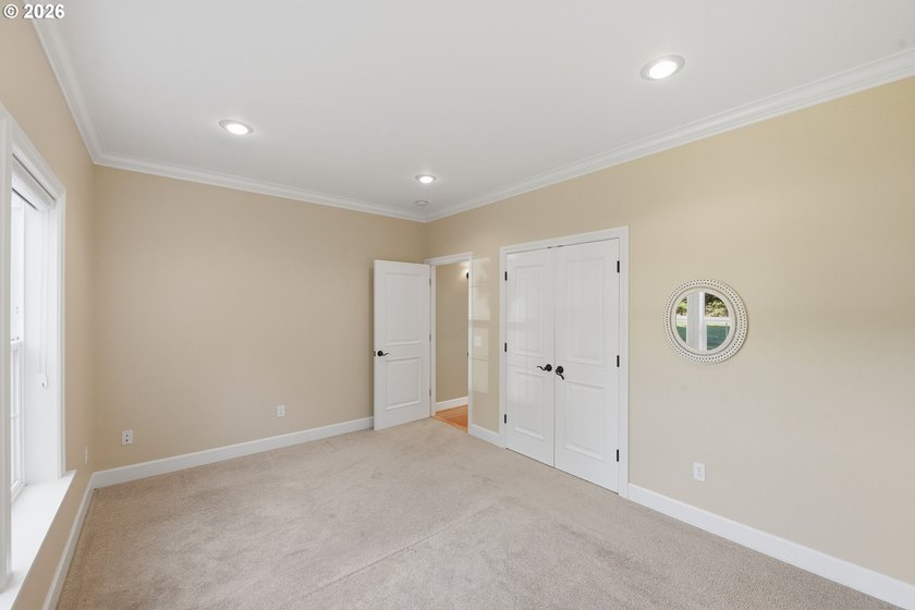 A standout custom-built, single-level Craftsman in Bandon - photo 25