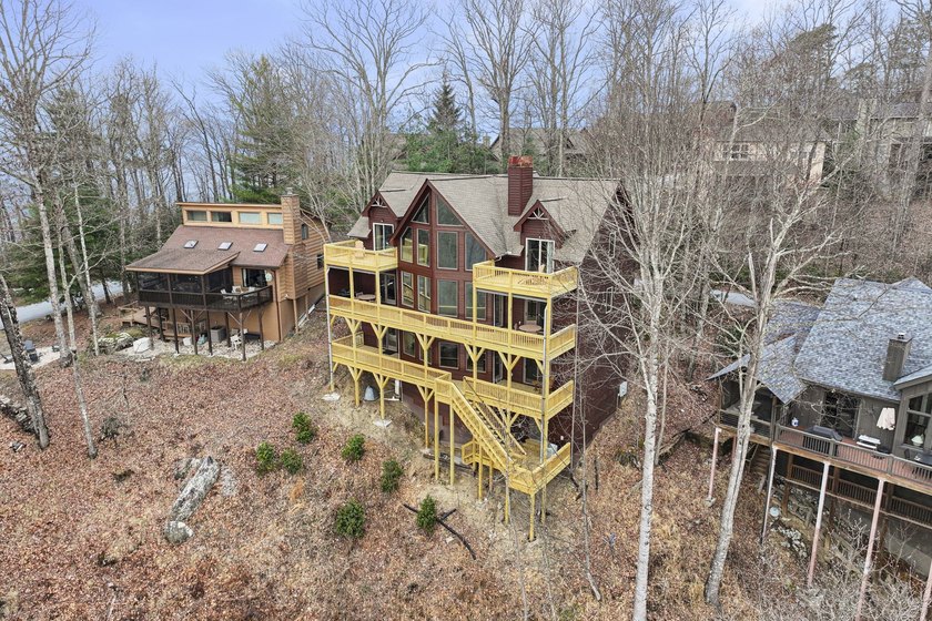 This fully furnished 5-bedroom, 7-bathroom mountain retreat - photo 35