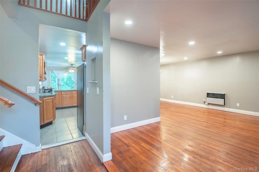 Welcome to this beautifully updated and exceptionally spacious - photo 3