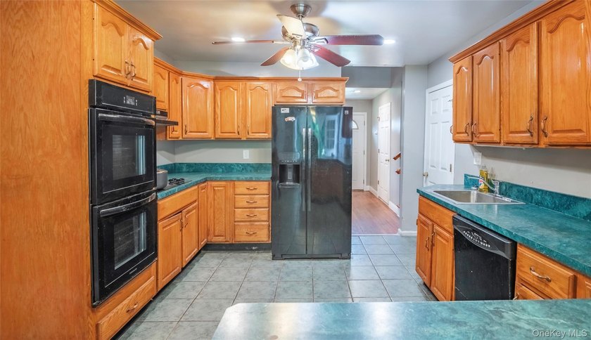 Welcome to this beautifully updated and exceptionally spacious - photo 7