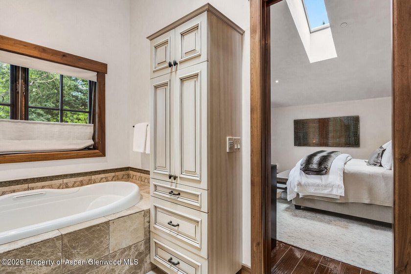 Located on desirable Sierra Vista Drive just off Cemetery Lane - photo 42