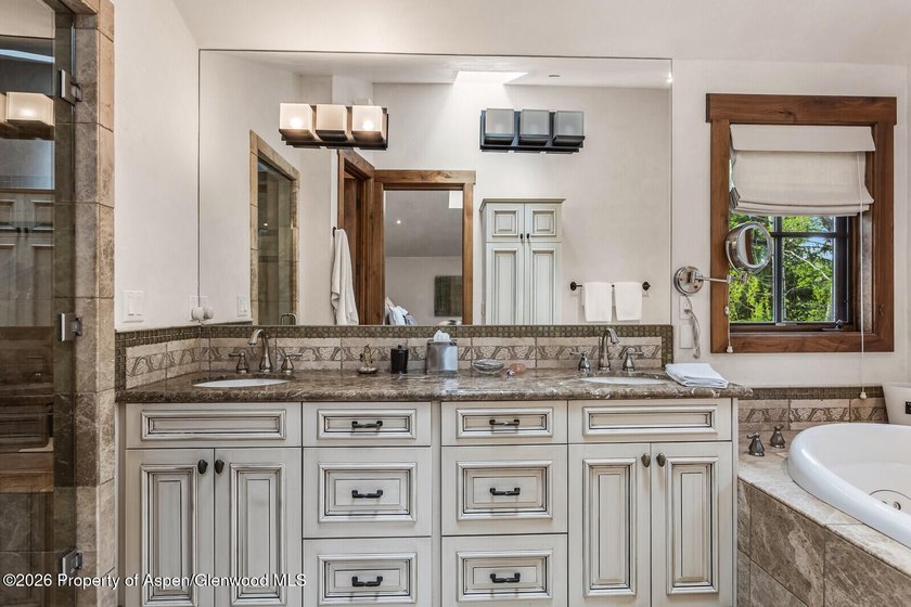 Located on desirable Sierra Vista Drive just off Cemetery Lane - photo 44