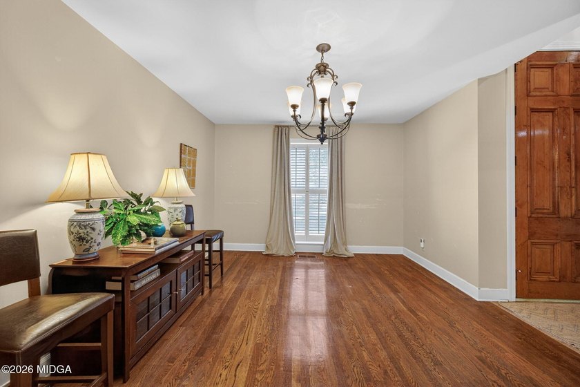 Located on cul de sac in highly desirable St Andrews in Country - photo 11