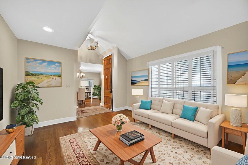 Located on cul de sac in highly desirable St Andrews in Country - photo 15