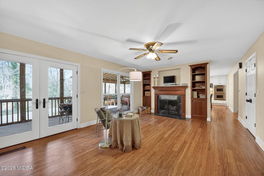 Located on cul de sac in highly desirable St Andrews in Country - photo 17