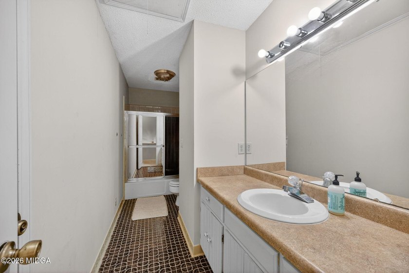 Located on cul de sac in highly desirable St Andrews in Country - photo 29