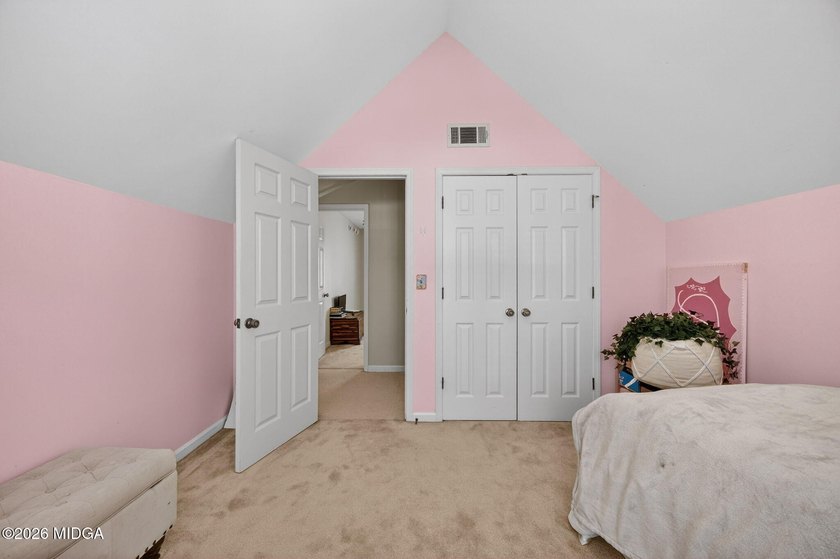 Located on cul de sac in highly desirable St Andrews in Country - photo 33