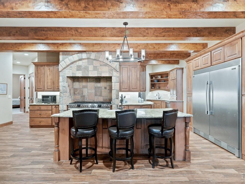 Rare opportunity to own a custom home with an incredible 10-car - photo 15