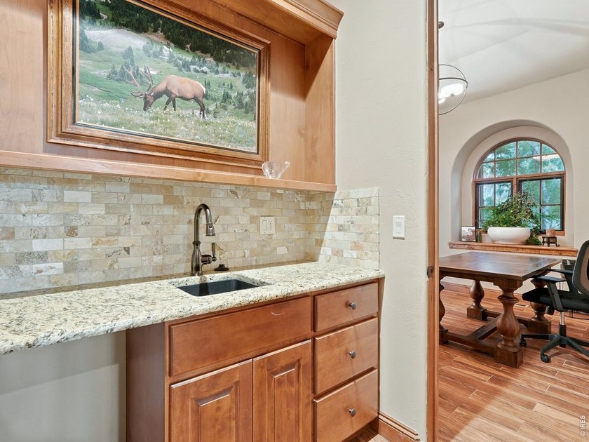 Rare opportunity to own a custom home with an incredible 10-car - photo 20