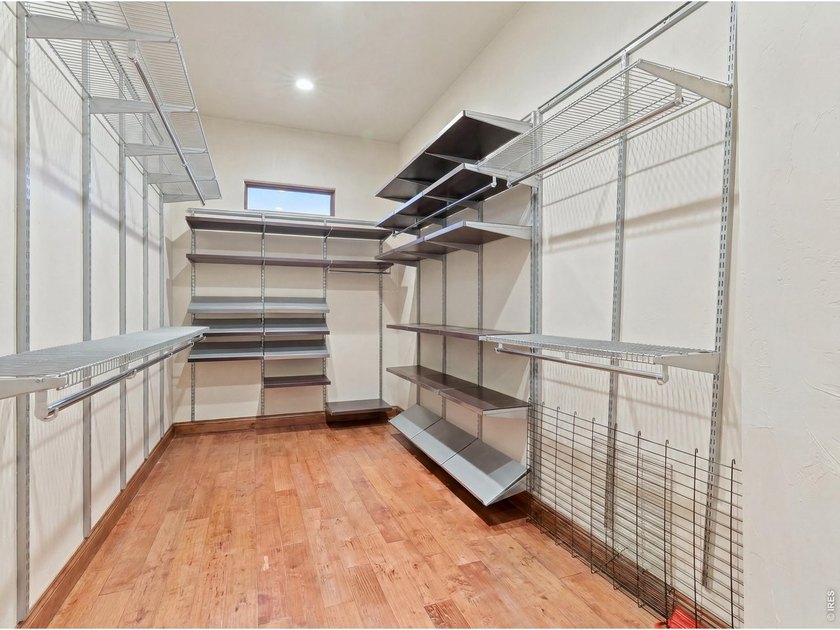 Rare opportunity to own a custom home with an incredible 10-car - photo 25