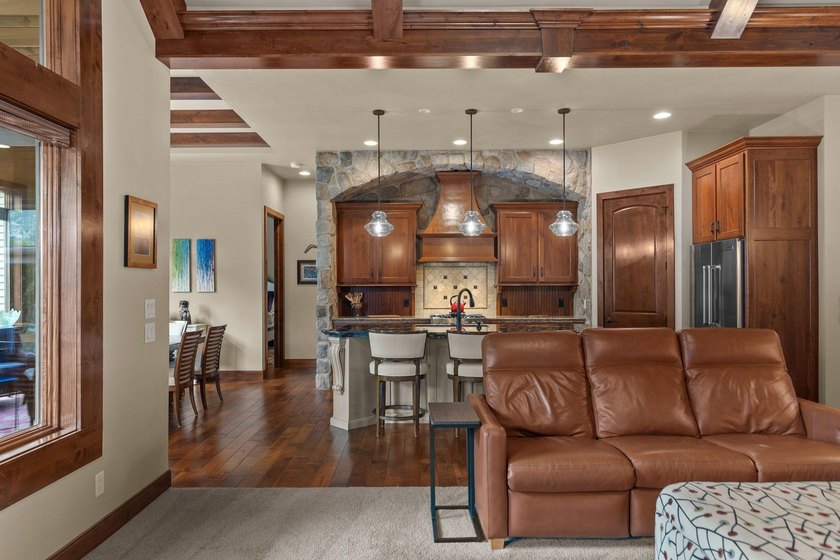 Custom Ranch home in West Neenah. Nearly half an acre of - photo 4