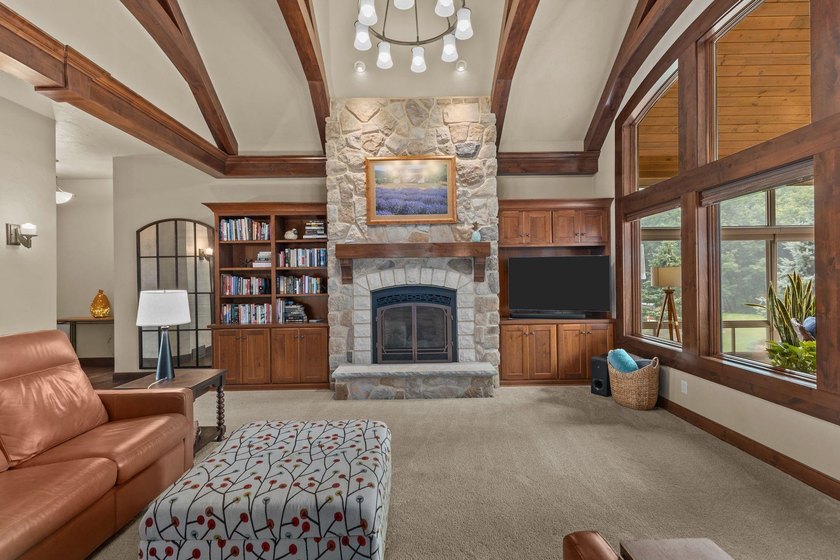 Custom Ranch home in West Neenah. Nearly half an acre of - photo 7