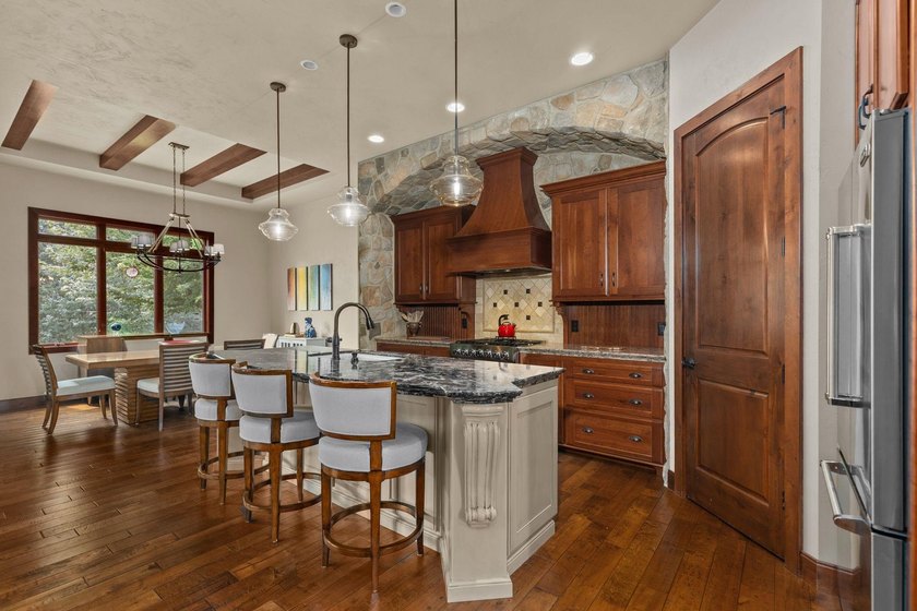 Custom Ranch home in West Neenah. Nearly half an acre of - photo 10