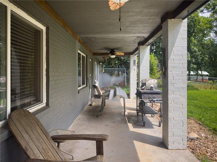 Welcome to this charming 3-bedroom, 2-bath home nestled near - photo 6