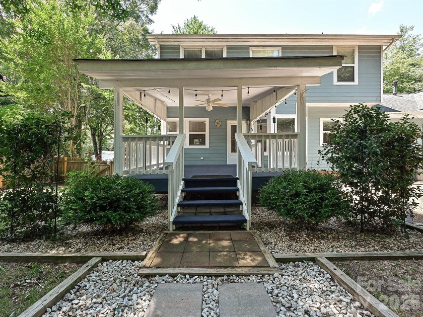Imagine relaxing on your oversized, covered back deck - photo 40
