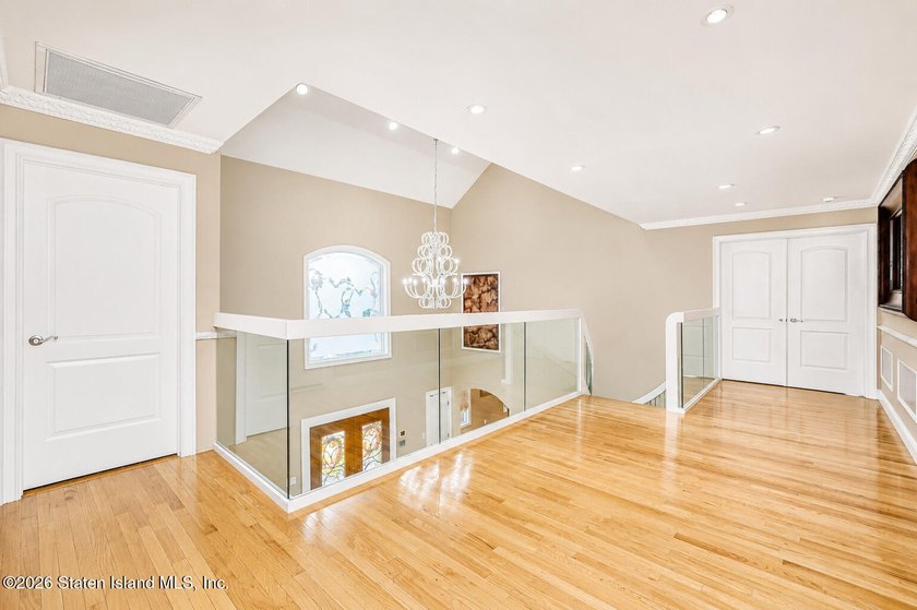 Exceptional waterfront estate with private dock and over 700 - photo 45