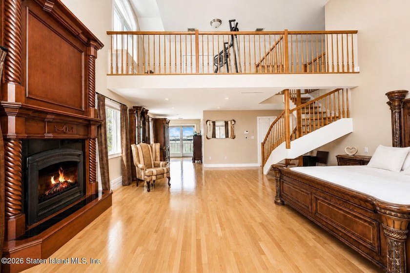 Exceptional waterfront estate with private dock and over 700 - photo 50