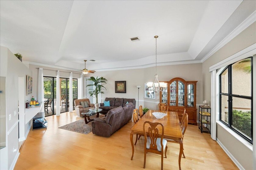 Come see this hidden 4/2/2 with a waterfront pond view in the - photo 9