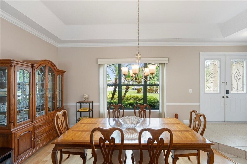 Come see this hidden 4/2/2 with a waterfront pond view in the - photo 10