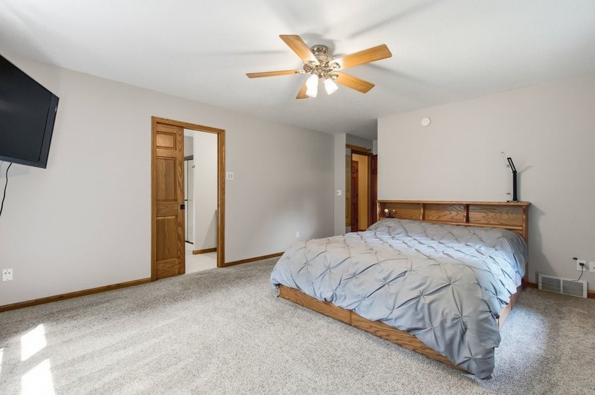 Great opportunity to live in a desirable area of Strum WI! This - photo 20