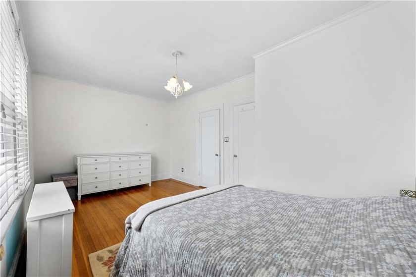 Welcome to this beautifully maintained DETACHED residence in the - photo 22