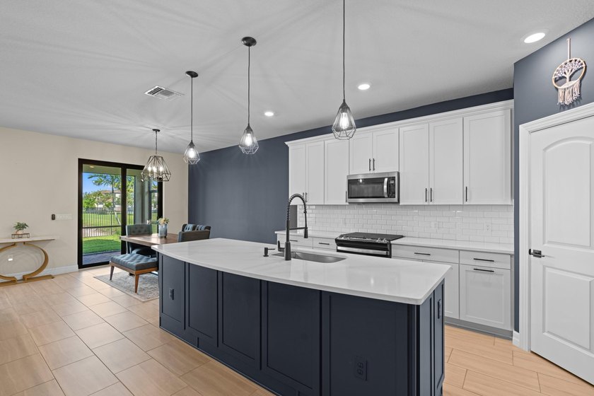 Lake views, luxury vibes, and loaded with space- welcome this 5 - photo 14