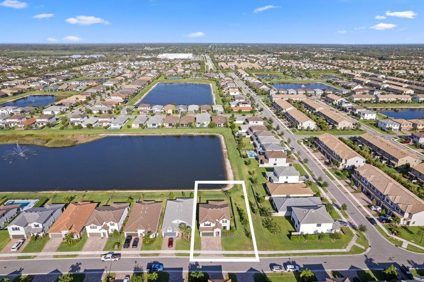Lake views, luxury vibes, and loaded with space- welcome this 5 - photo 39