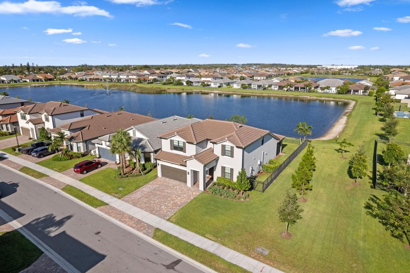 Lake views, luxury vibes, and loaded with space- welcome this 5 - photo 50