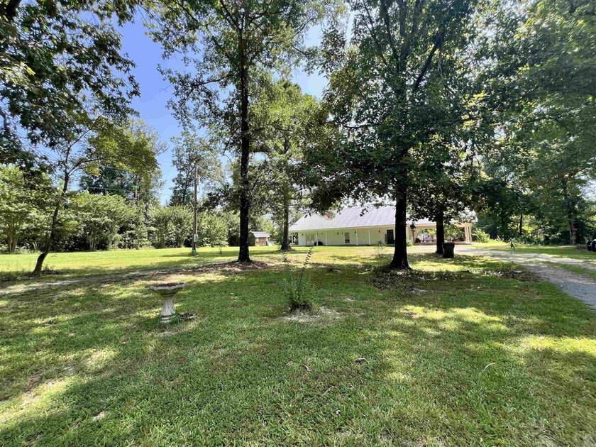 Welcome home to this beautifully updated 3-bedroom, 2-bath - photo 3