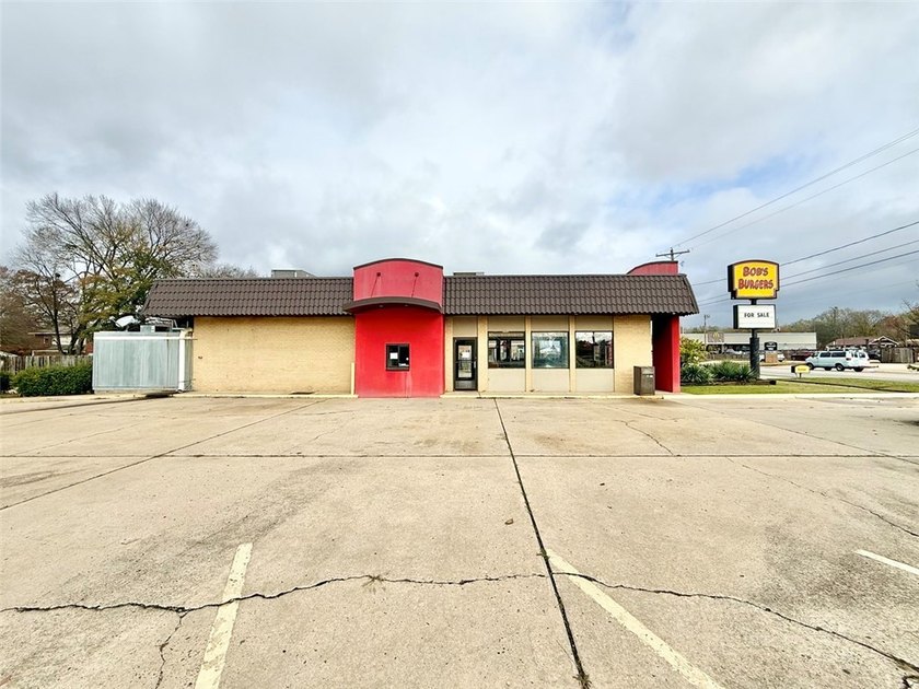 Prime commercial opportunity in one of Russellville's busiest - photo 8