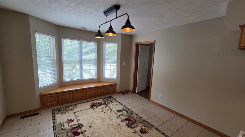 Welcome to market this well-maintained family home offering over - photo 9