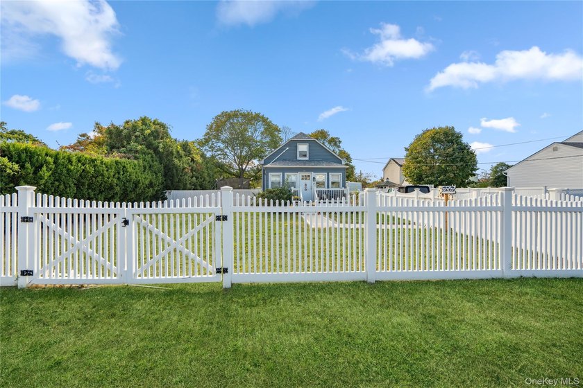 Welcome to 48 Farmers Avenue in Lindenhurst. A Charming and - photo 2