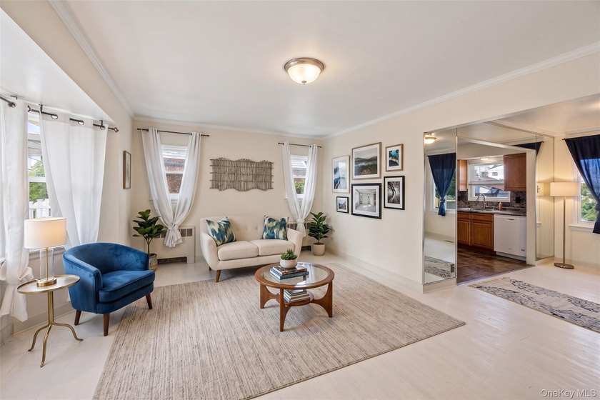 Introducing 6 Grenville Ct- Welcome to this charming 4-bedroom - photo 4