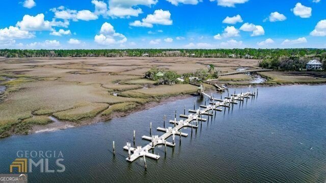 Unlock the door to your dream lifestyle in the gated community - photo 12