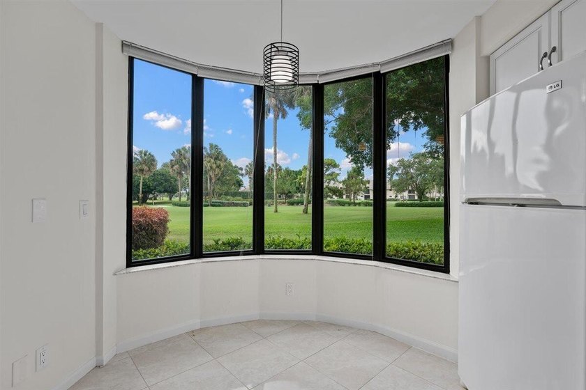 Immaculate and move in ready, this light and bright first floor - photo 20