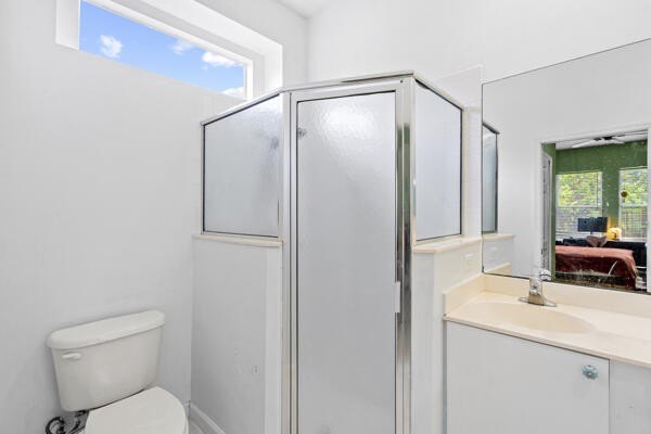 Welcome to Lake Charles in St. Lucie West! This well maintained - photo 21