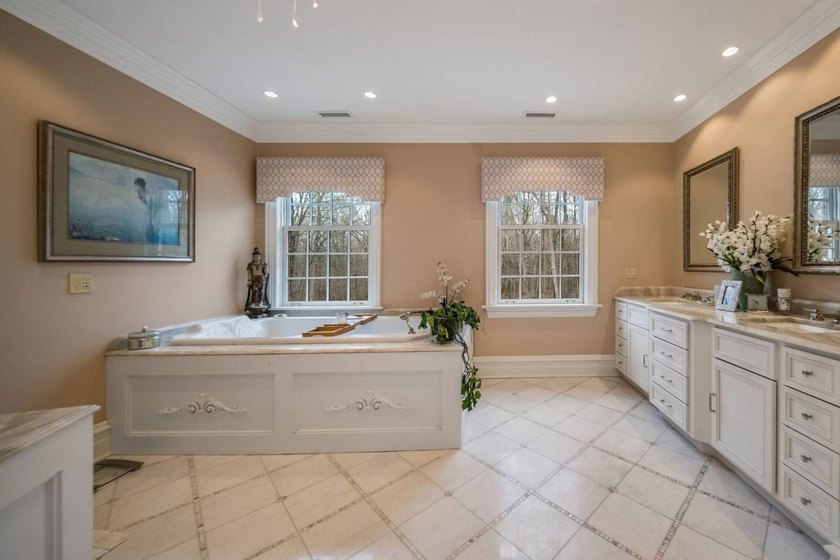 Luxury Property Auction: 11-25 June. Current High Bid: $1,400 - photo 23