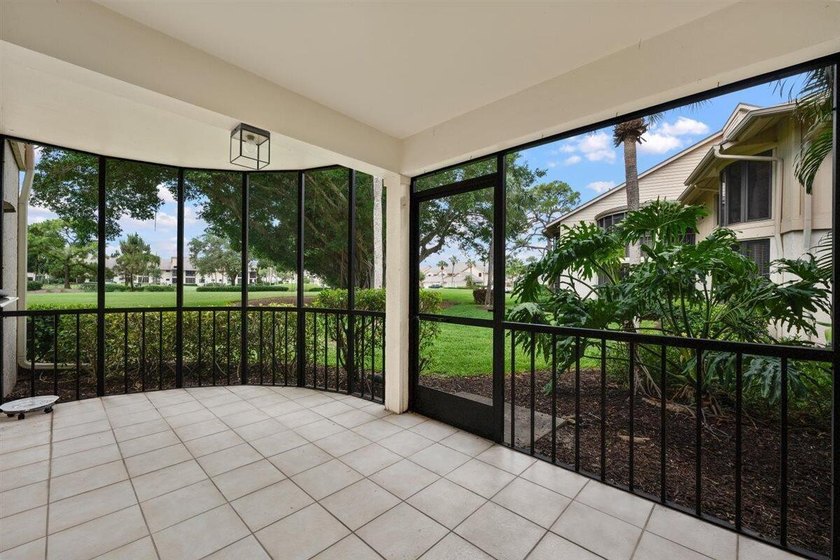 Immaculate and move in ready, this light and bright first floor - photo 37