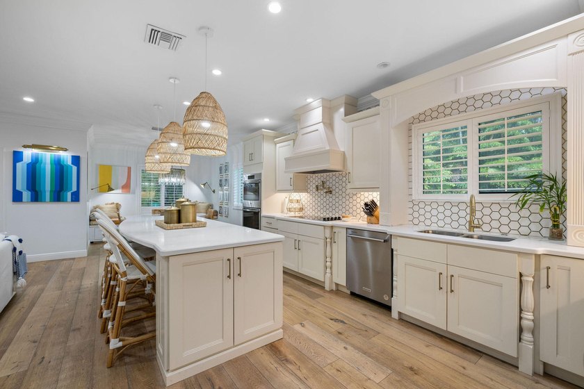 Experience effortless coastal luxury in this one-of-a-kind - photo 15
