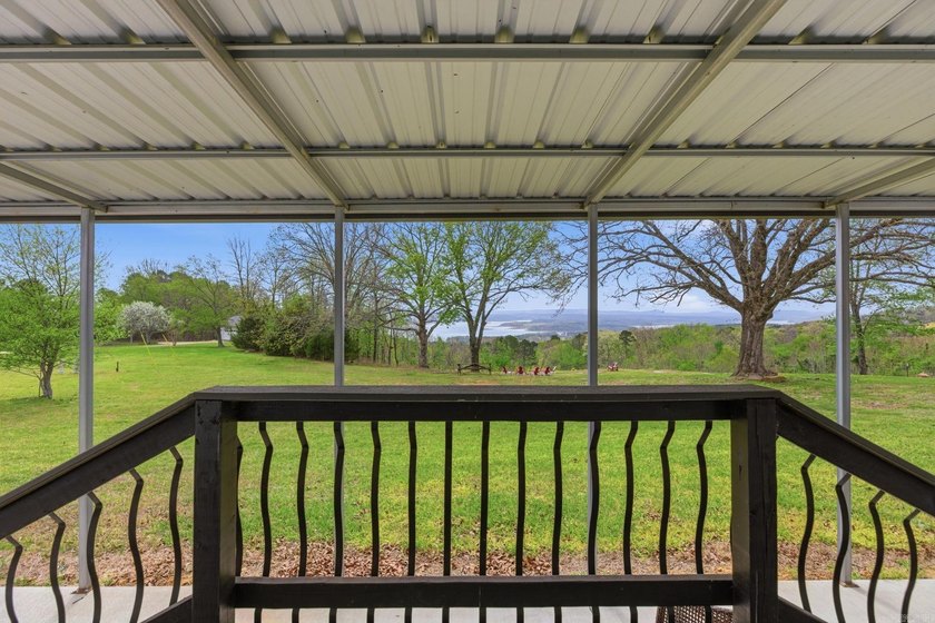 This property offers the perfect opportunity for a relaxing lake - photo 42