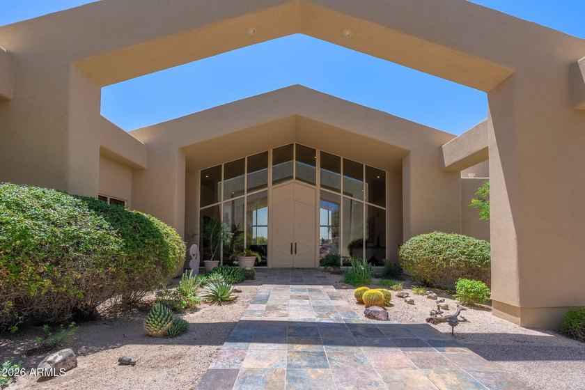Offered for the first time ever, this contemporary residence - photo 5