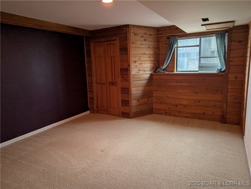 What a lovely family home with large rooms so close to the Lake - photo 45