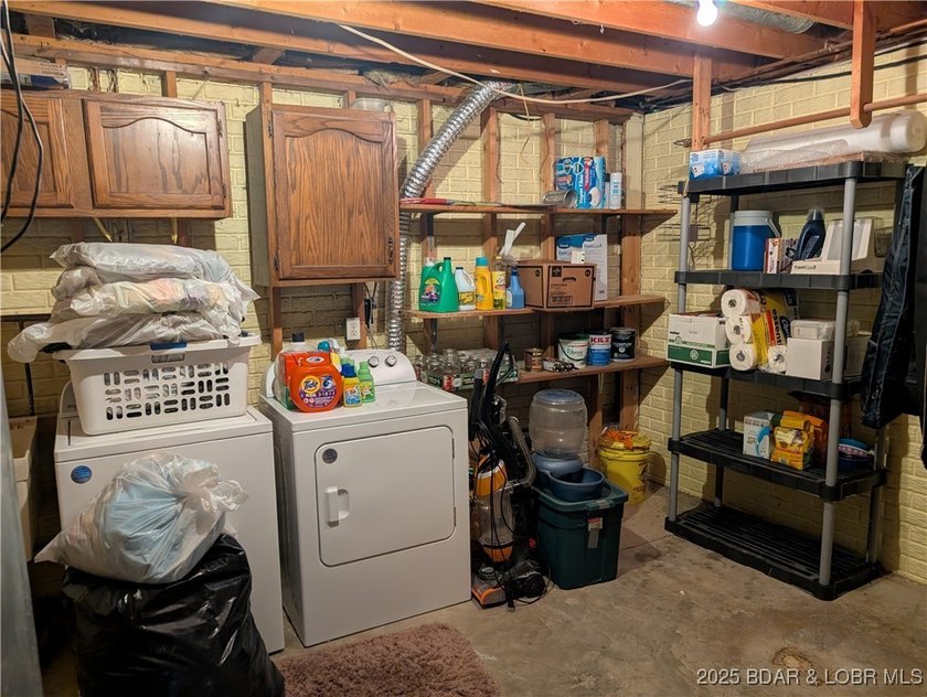 What a lovely family home with large rooms so close to the Lake - photo 50