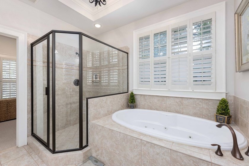 Welcome to your own private sanctuary in the highly desirable - photo 24