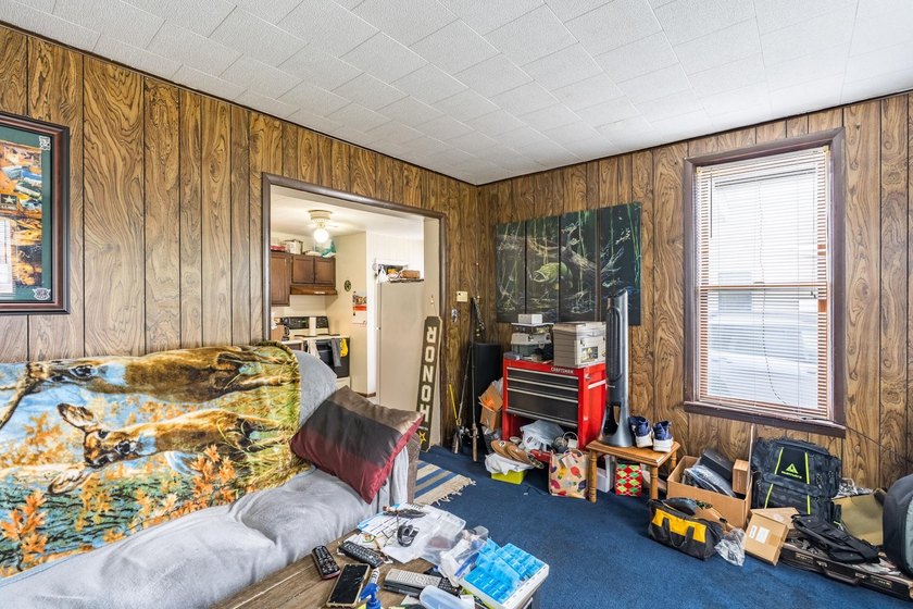 Expand your investment portfolio with this well-maintained - photo 34