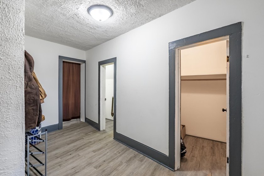 Expand your investment portfolio with this well-maintained - photo 35