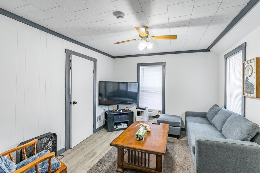 Expand your investment portfolio with this well-maintained - photo 45